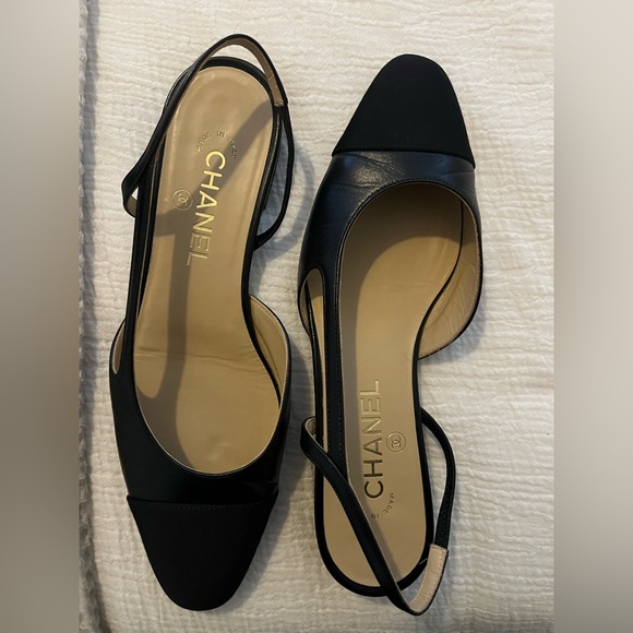 Chanel Black sling backs 38.5 - Picture 2 of 7